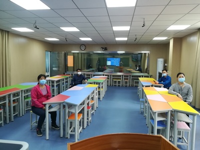 县教育局指导组到西江实验学校指导防疫和线上教育工作